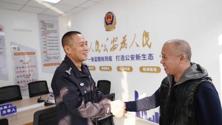 ：踐行新時代“楓橋經驗”的鮮活樣本long88龙8国际“亞楠調解室”(图4)